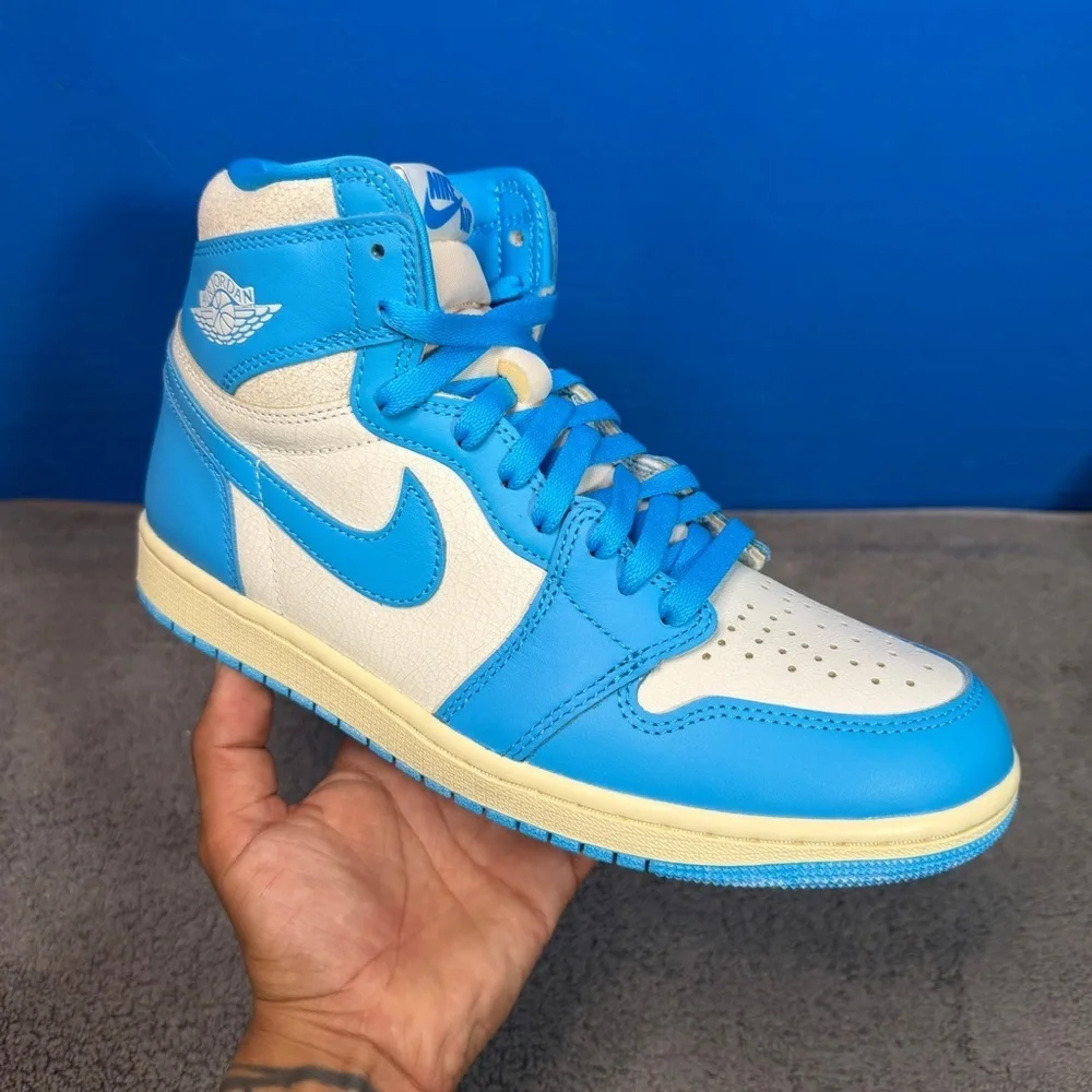 Jordan 1 high unc Brand new